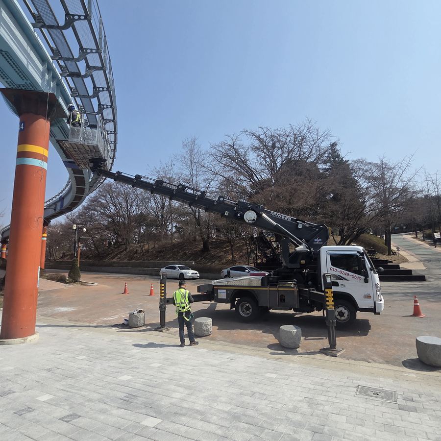 장덕동 스카이차 아파트 도색 관련 작업 - 도로변 사진